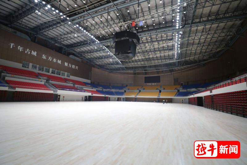 绍兴人拥有了一个看NBA时才有的篮球场(改造后的篮球场用的砖是我们罗马的哦) 绍兴人拥有了一个看NBA时才有的篮球场(改造后的篮球场用的砖是我们罗马的哦)